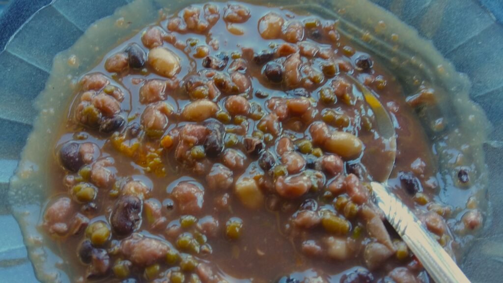 6 Makanan dari Indonesia Yang Unik Dan Penuh Nutrisi - MPOIN