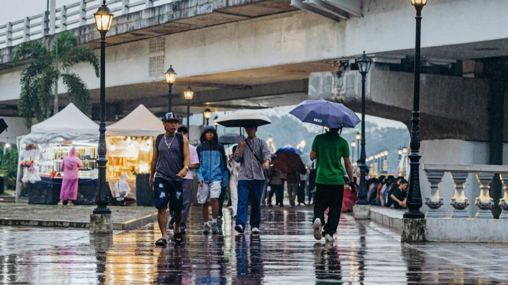 Kenapa Musim Kemarau Masih Bisa Hujan?
